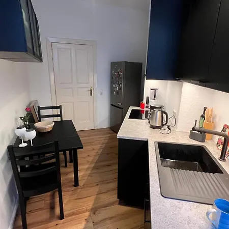 Stylish 2-Room Apartment With Balcony Next To East Side Gallery Berlin Eksteriør billede