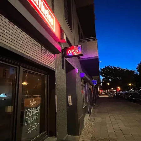 Stylish 2-Room Apartment With Balcony Next To East Side Gallery Berlin Eksteriør billede