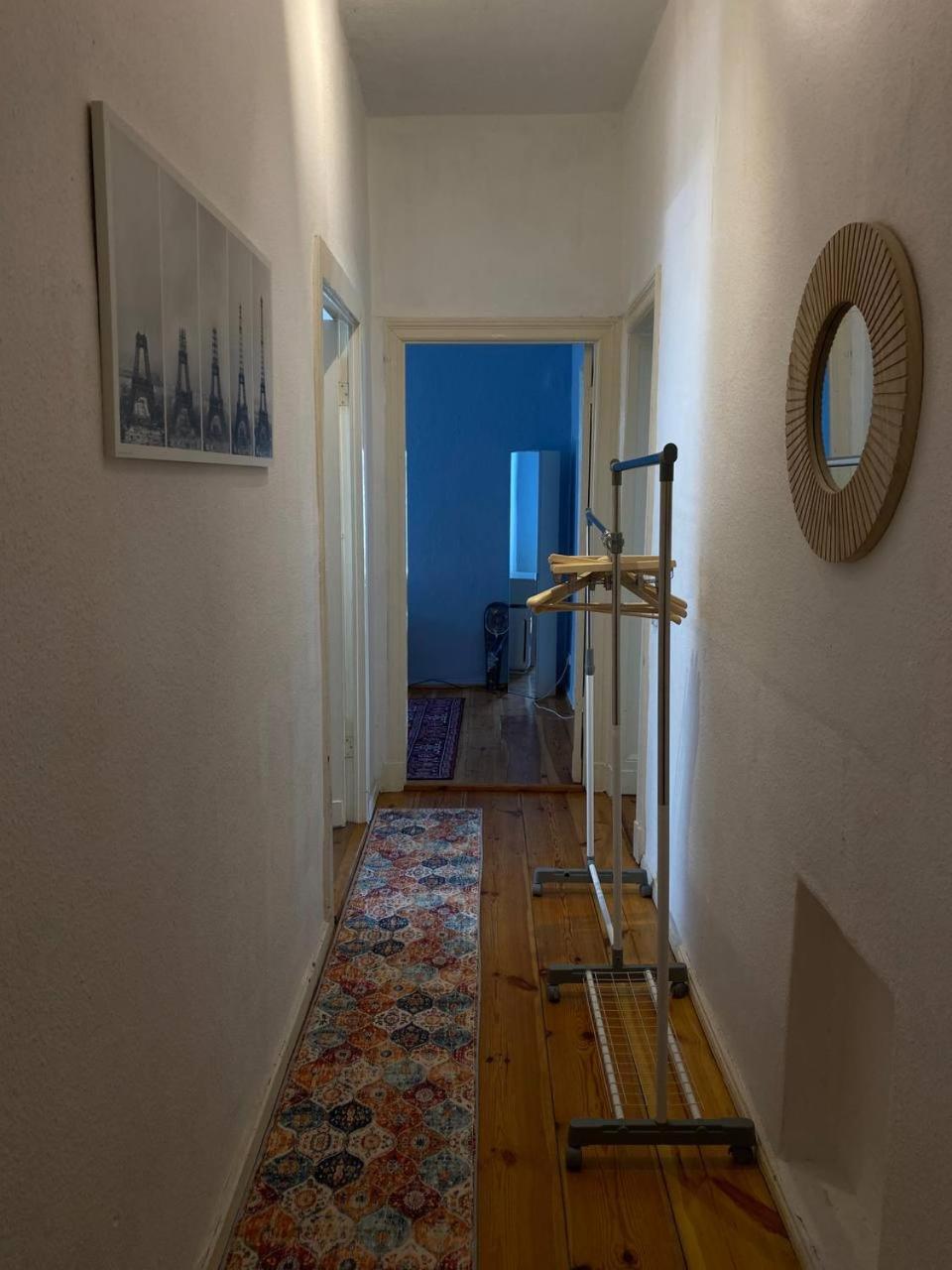 Stylish 2-room With Balcony Next To East Side Gallery Berlin