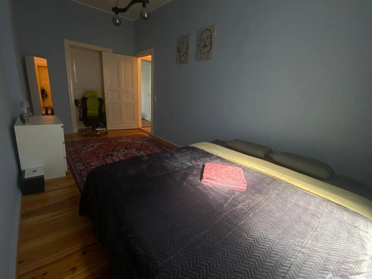 Stylish 2-room With Balcony Next To East Side Gallery